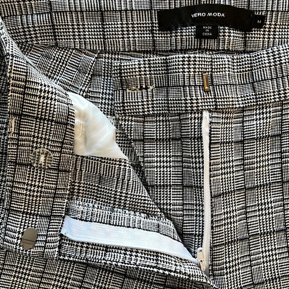 Checked slacks - Picture 3 of 7